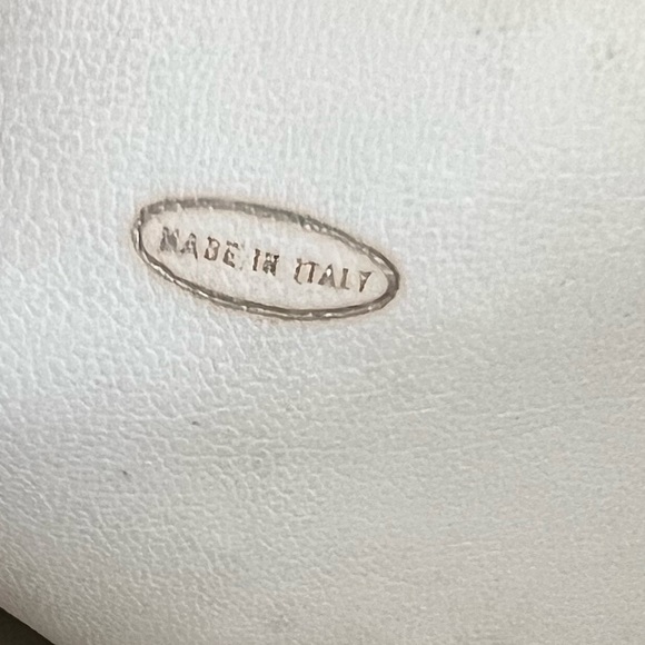 Vintage Chanel tote - Picture 8 of 14